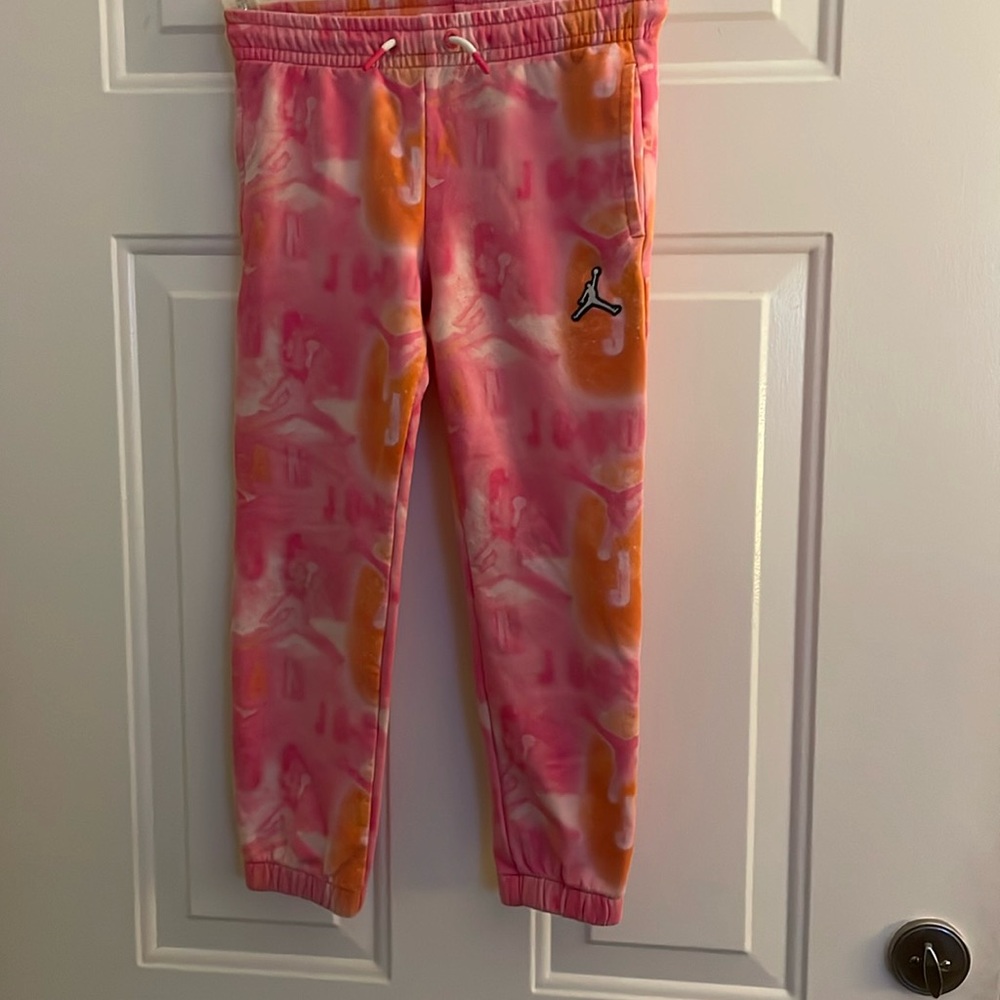 Girls Jordan sweatpants